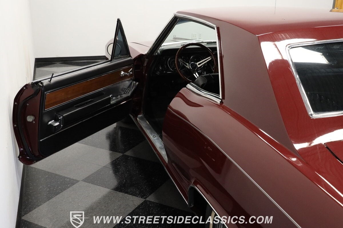 Buick-Riviera-1965-Coupe-32