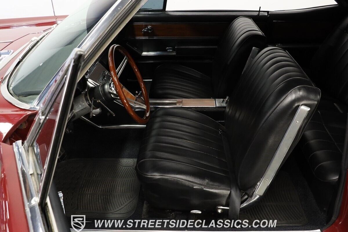 Buick-Riviera-1965-Coupe-34