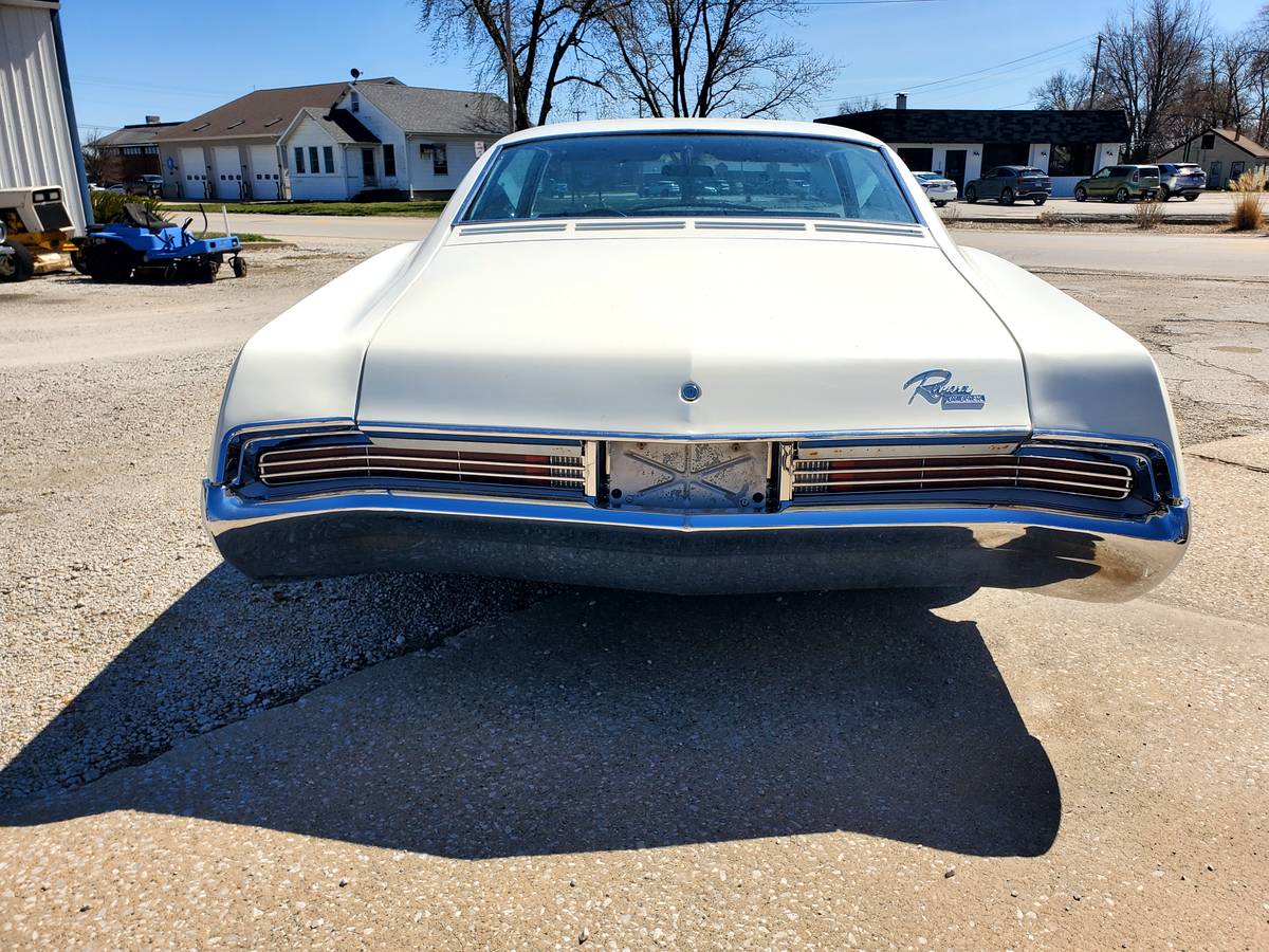 Buick-Riviera-1966-white-3
