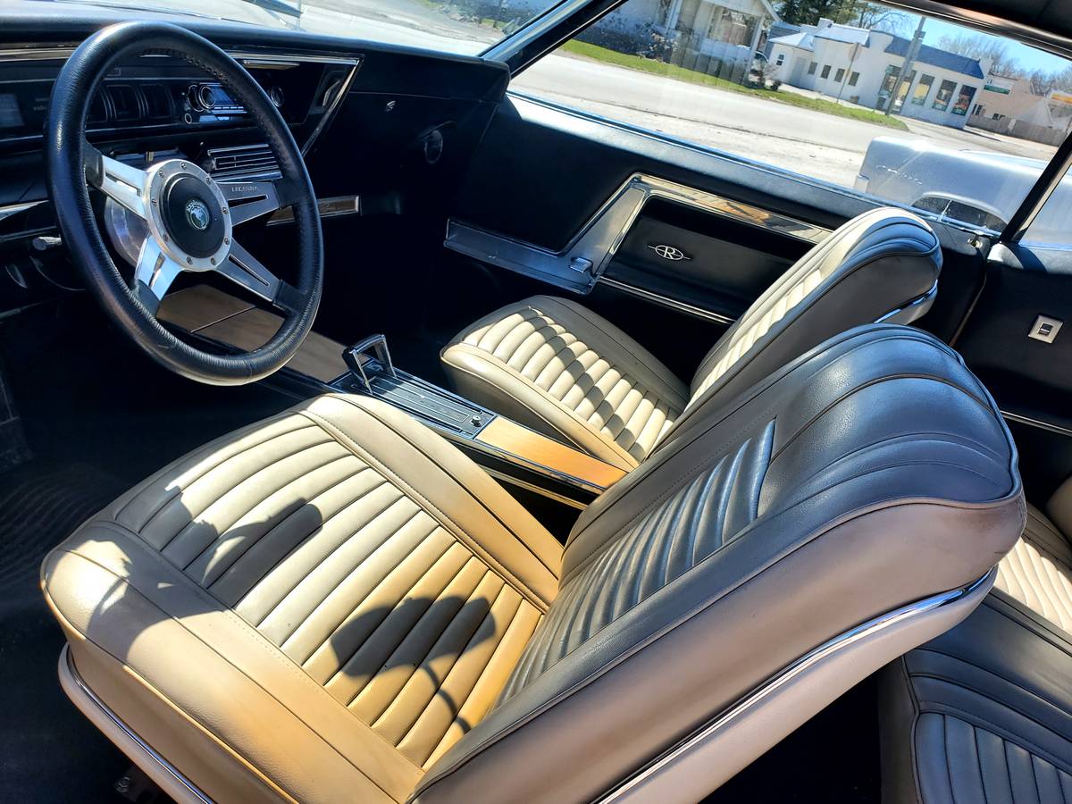 Buick-Riviera-1966-white-7