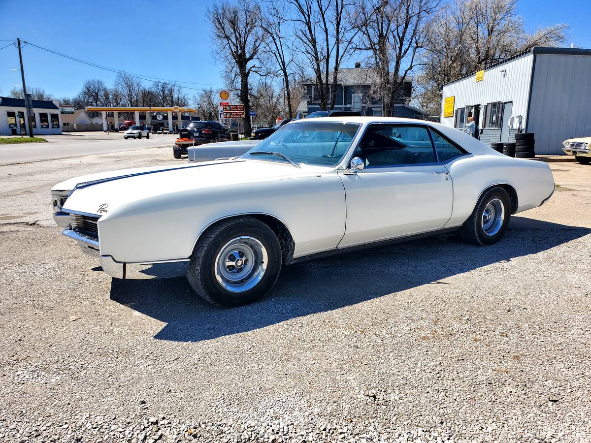 Buick-Riviera-1966-white
