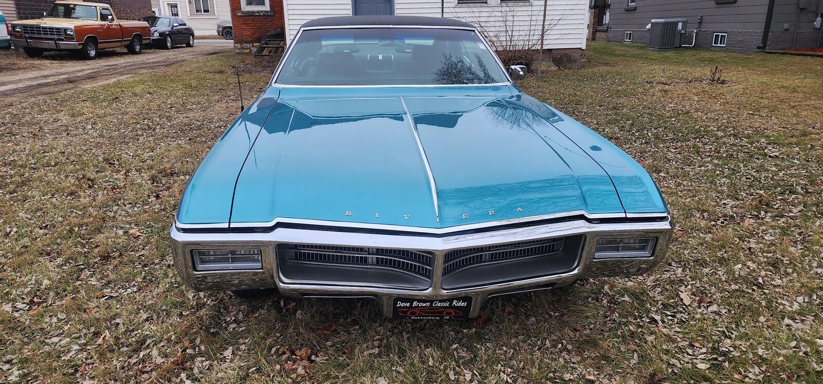 Buick-Riviera-1969-2-Dr-21