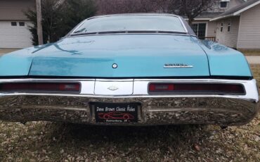 Buick-Riviera-1969-2-Dr-24