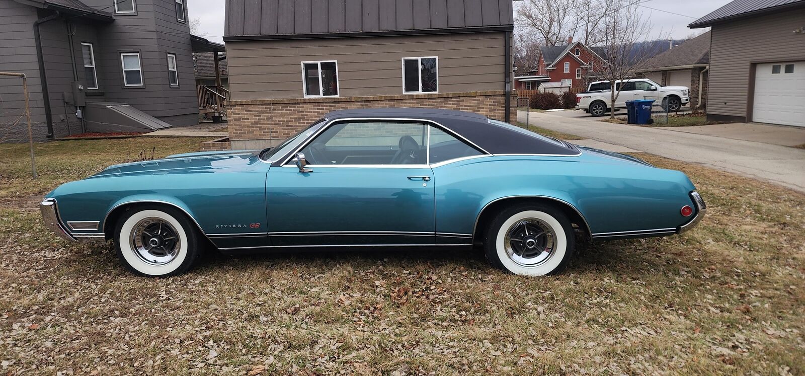 Buick-Riviera-1969-2-Dr-27