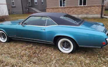 Buick-Riviera-1969-2-Dr-28