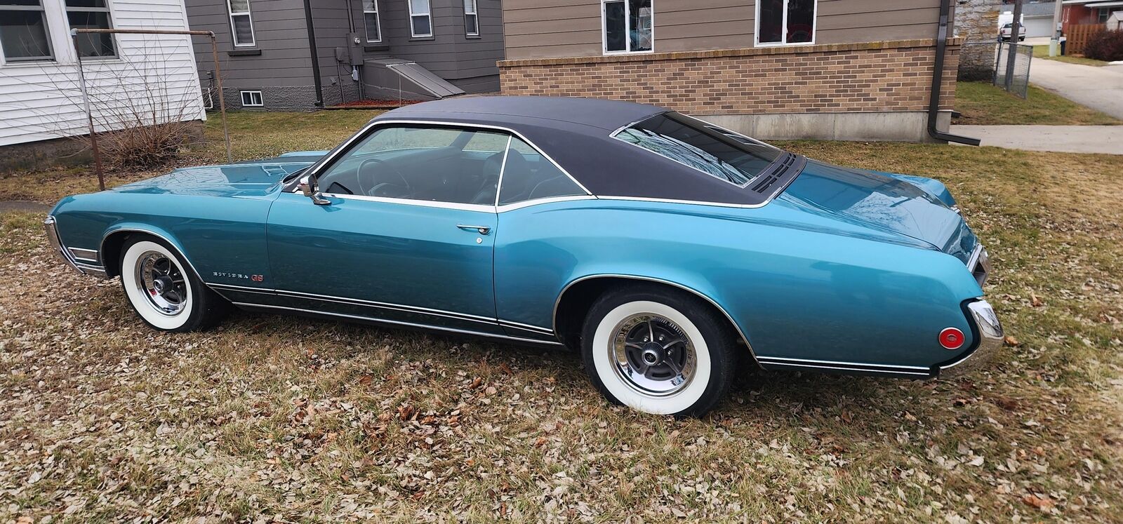 Buick-Riviera-1969-2-Dr-28
