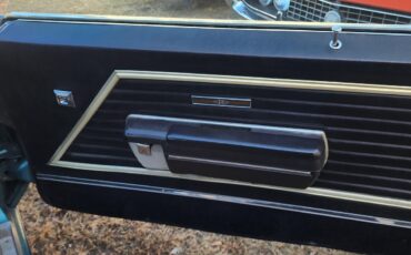 Buick-Riviera-1969-2-Dr-32