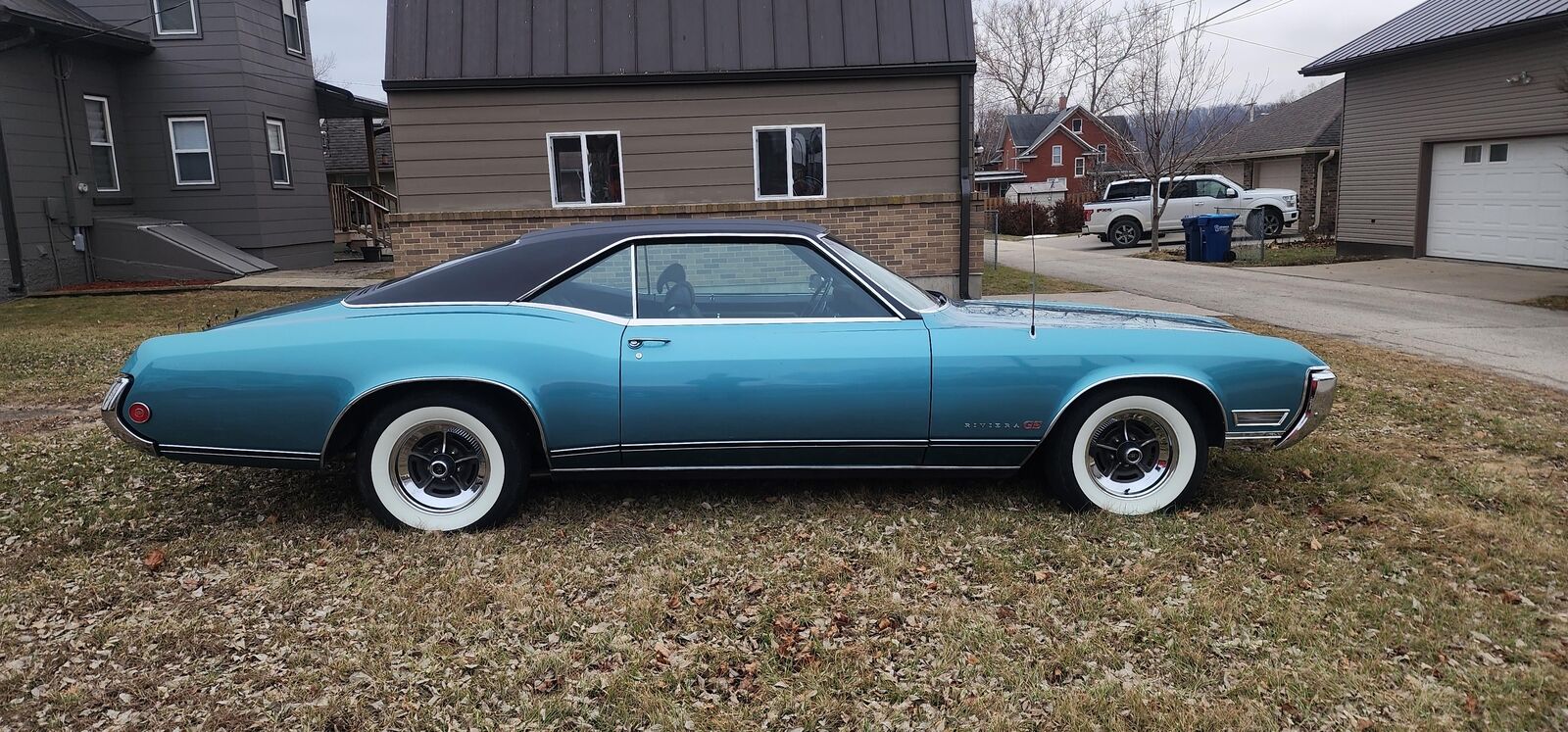 Buick-Riviera-1969-2-Dr