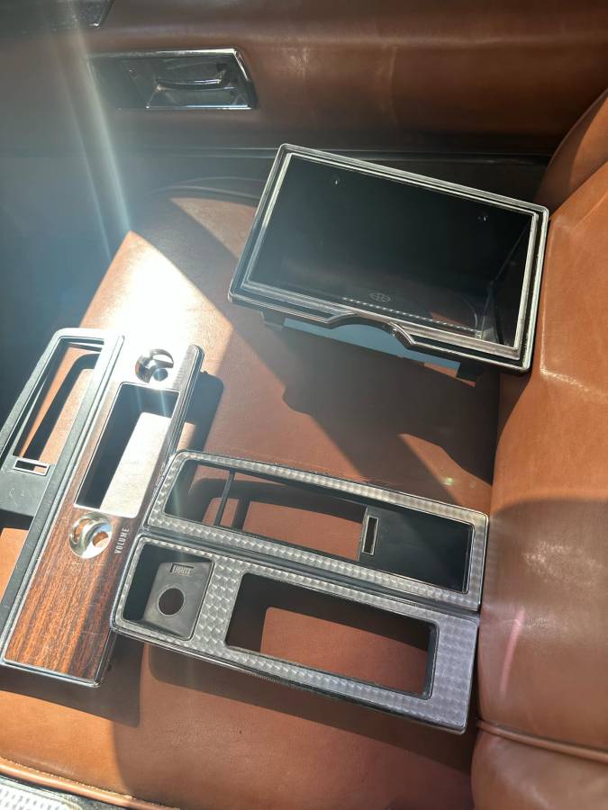 Buick-Riviera-1973-black-9