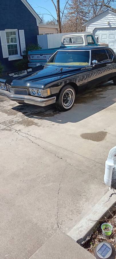 Buick-Riviera-1973-black