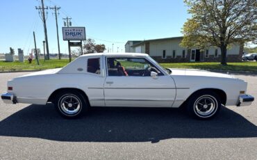 Buick-Riviera-1977-Coupe-1