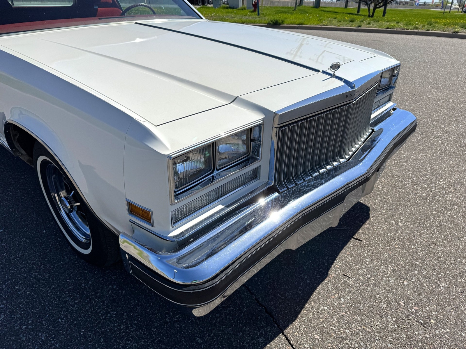 Buick-Riviera-1977-Coupe-22