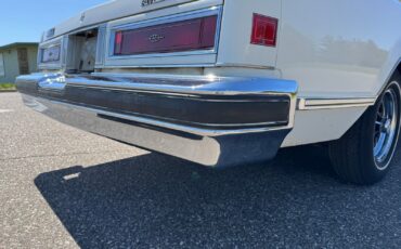 Buick-Riviera-1977-Coupe-23
