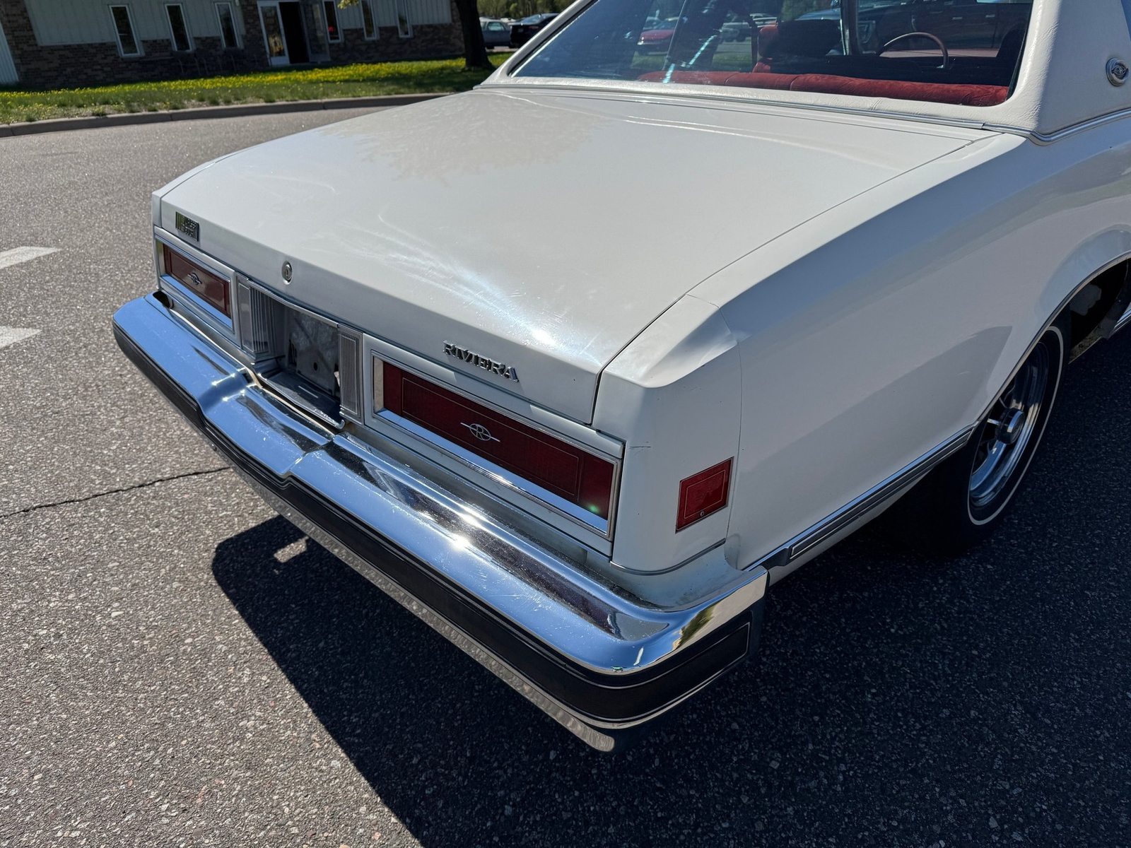 Buick-Riviera-1977-Coupe-26