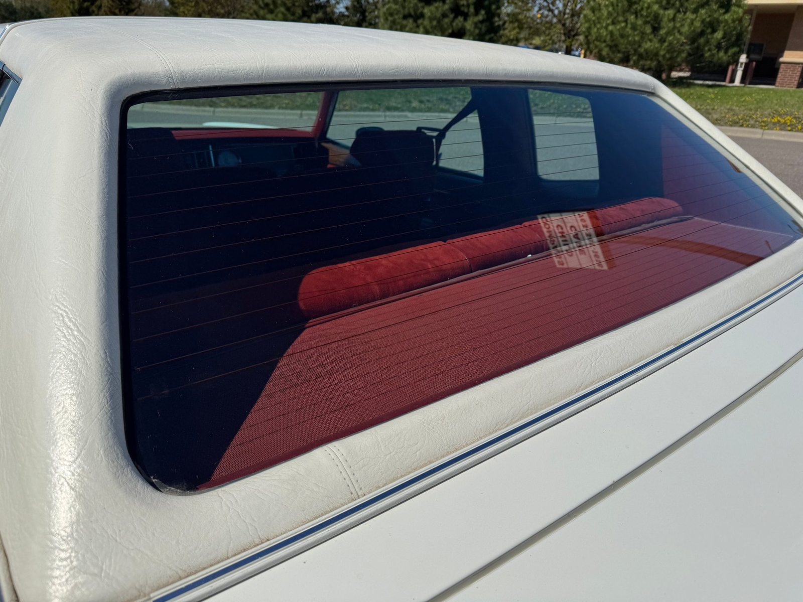 Buick-Riviera-1977-Coupe-39