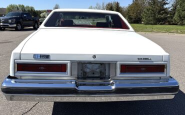 Buick-Riviera-1977-Coupe-4