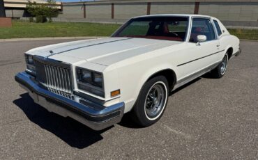 Buick-Riviera-1977-Coupe-7