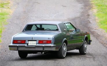 Buick-Riviera-1985-COUPE-1