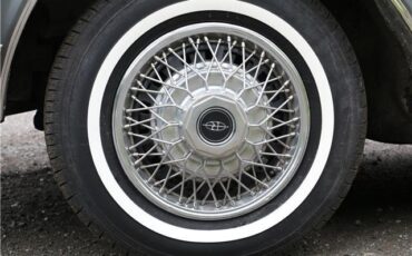 Buick-Riviera-1985-COUPE-13