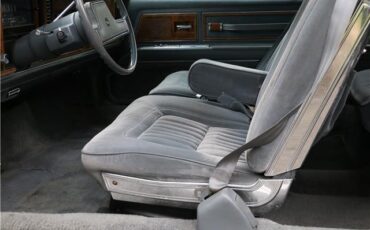 Buick-Riviera-1985-COUPE-14