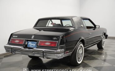 Buick-Riviera-1985-Hardtop-22