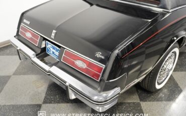 Buick-Riviera-1985-Hardtop-23