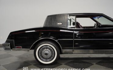 Buick-Riviera-1985-Hardtop-26