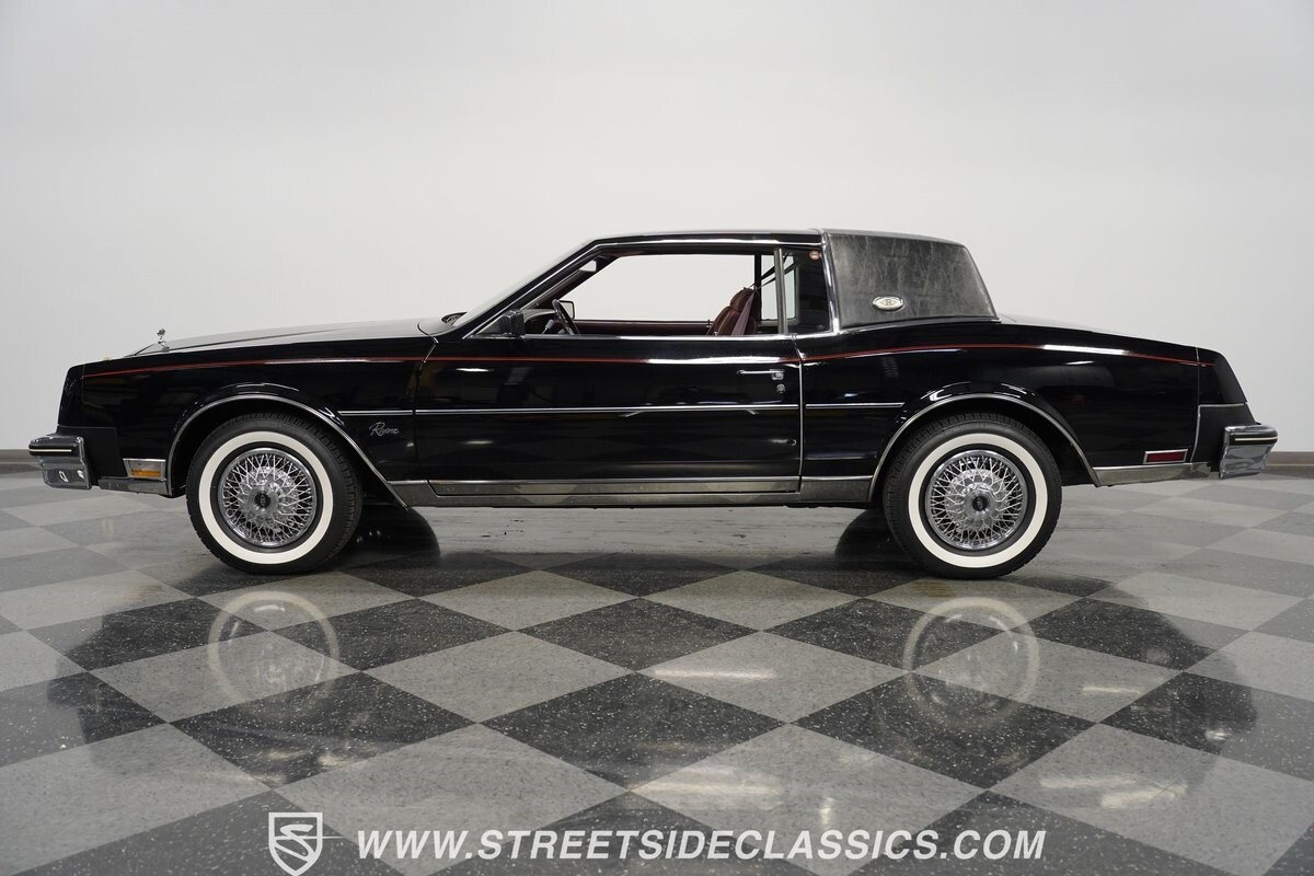 Buick-Riviera-1985-Hardtop-6