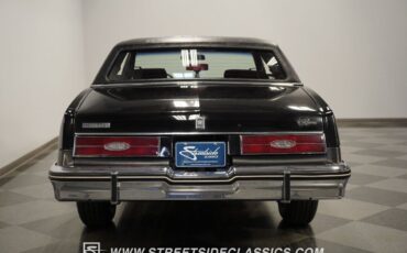 Buick-Riviera-1985-Hardtop-9