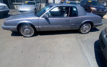 Buick-Riviera-1991-brown-2