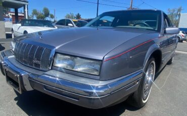 Buick-Riviera-1991-brown-21