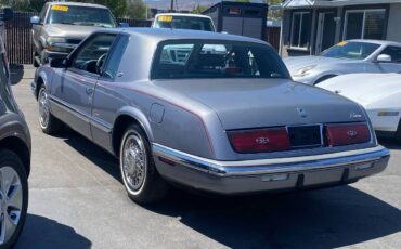 Buick-Riviera-1991-brown-22