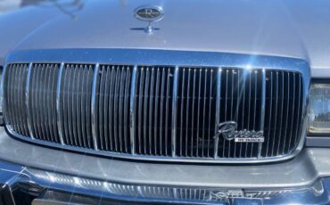 Buick-Riviera-1991-brown-9