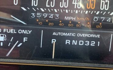 Buick-Riviera-convertible-1982-white-11