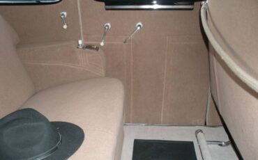 Buick-Roadmaster-1937-13