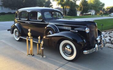 Buick-Roadmaster-1937-20