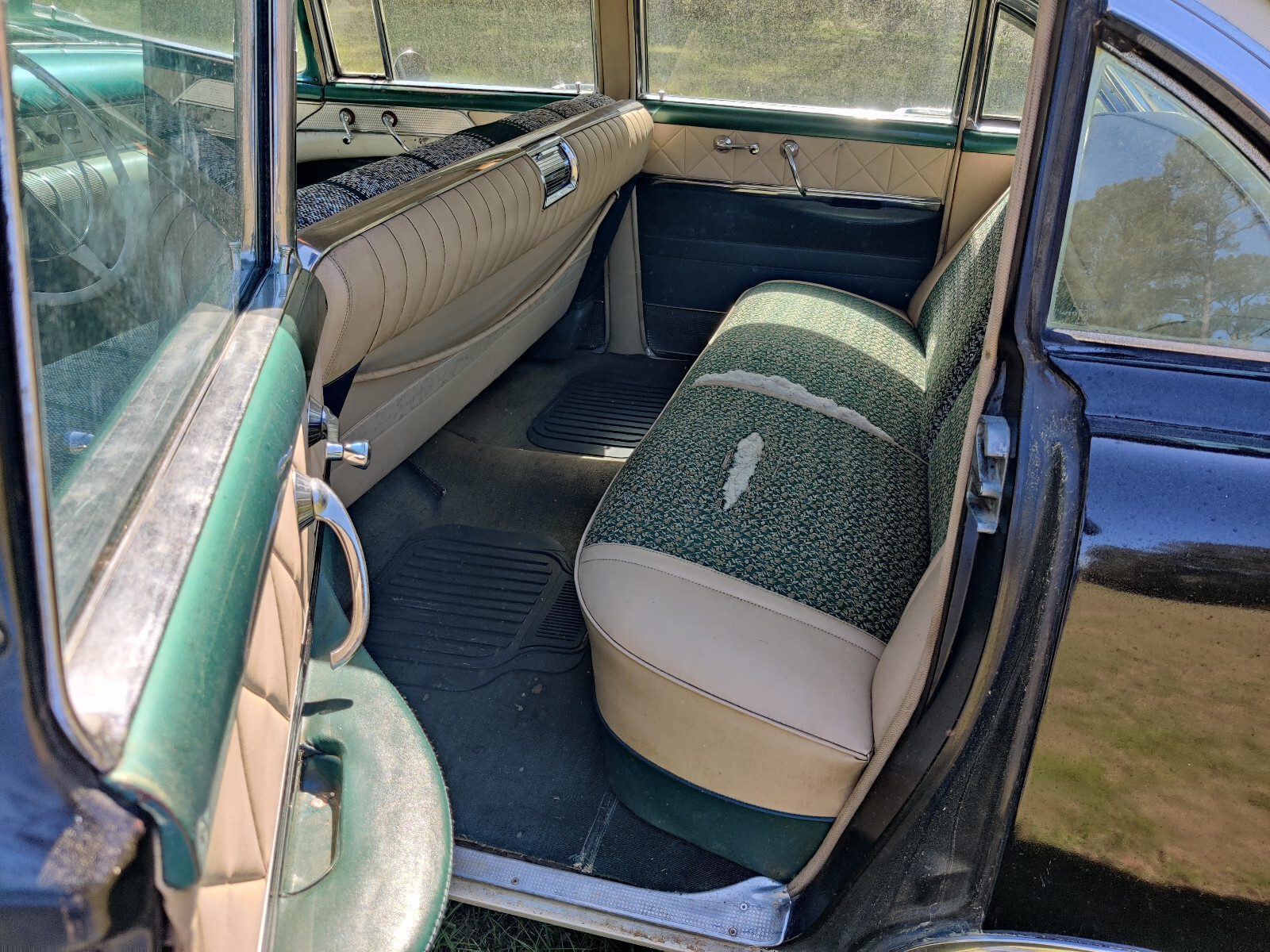 Buick-Roadmaster-1955-Sedan-13