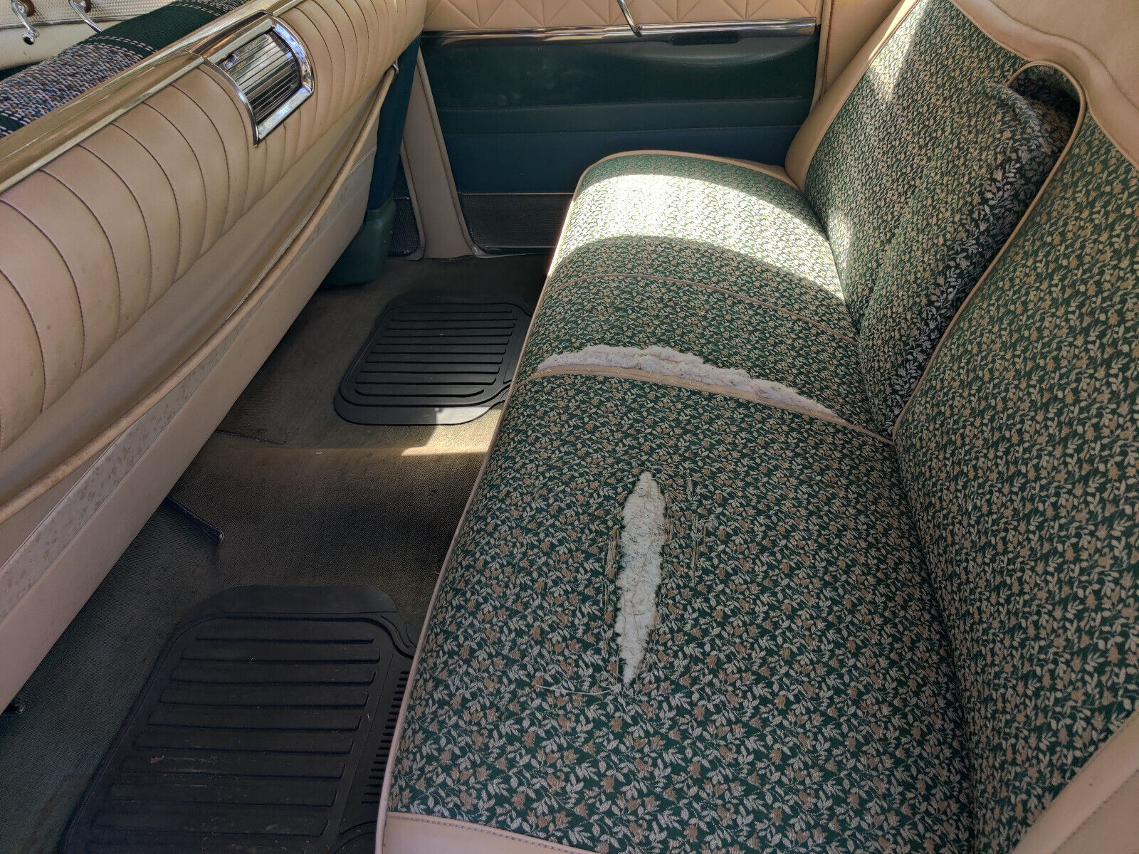 Buick-Roadmaster-1955-Sedan-14