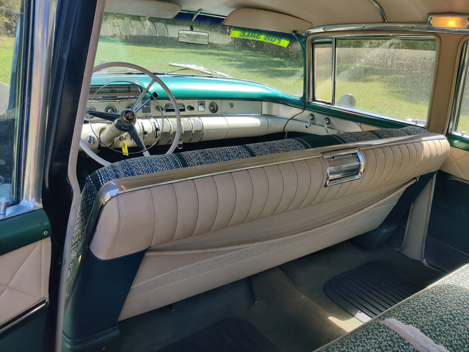 Buick-Roadmaster-1955-Sedan-15