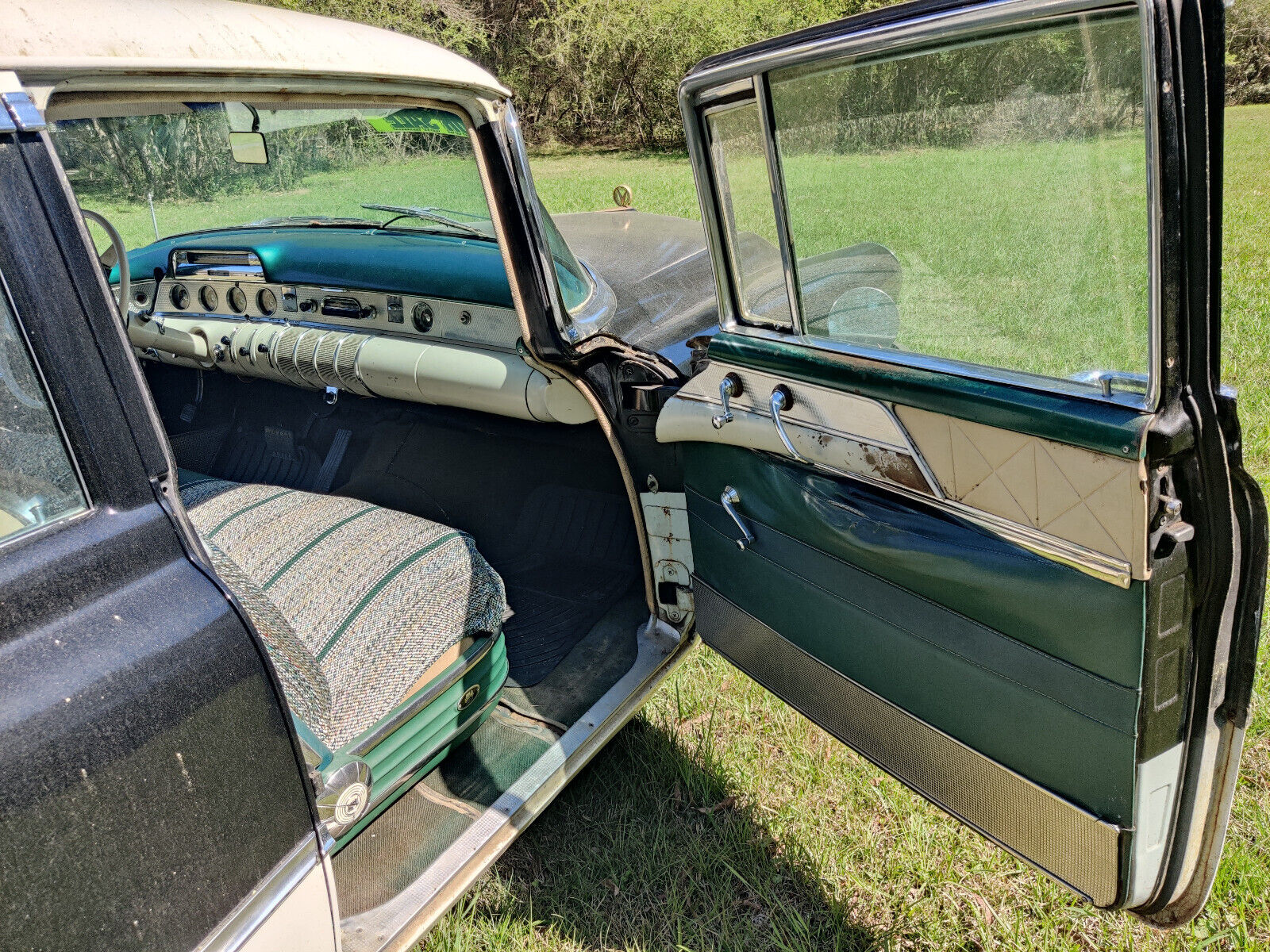 Buick-Roadmaster-1955-Sedan-19