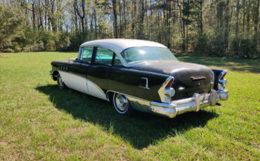 Buick-Roadmaster-1955-Sedan-2