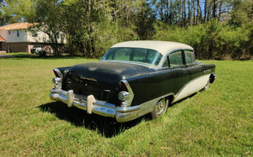 Buick-Roadmaster-1955-Sedan-4