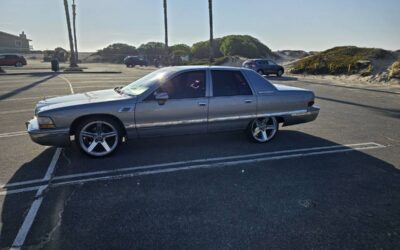 Buick Roadmaster  1994 blue