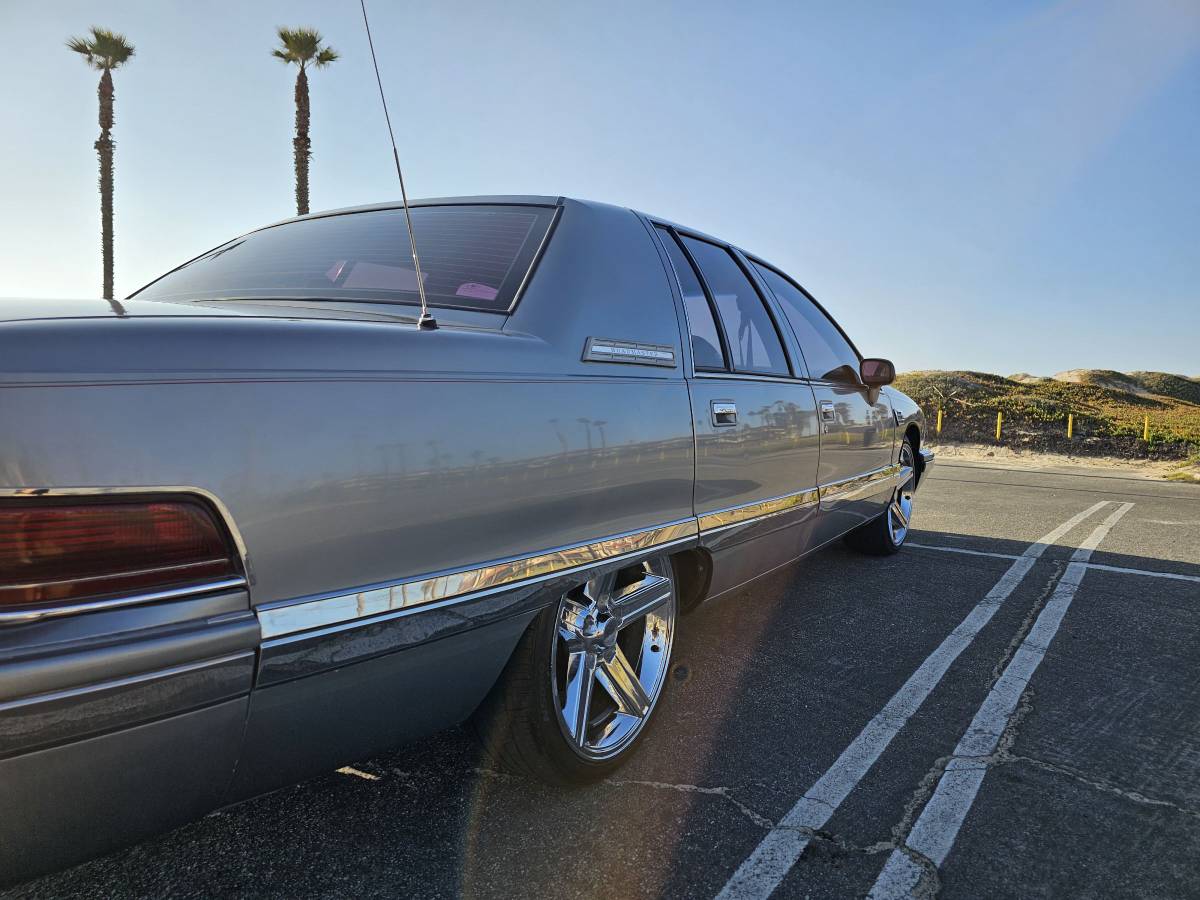 Buick-Roadmaster-1994-blue-9