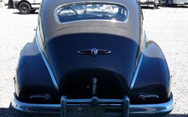 Buick-Roadmaster-Sedanette-1947-Sedan-4