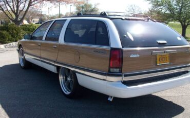 Buick-Roadmaster-estate-wagon-1995-white-3