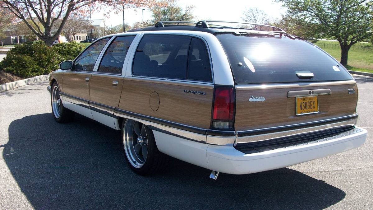 Buick-Roadmaster-estate-wagon-1995-white-3