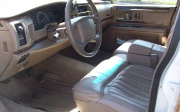 Buick-Roadmaster-estate-wagon-1995-white-5