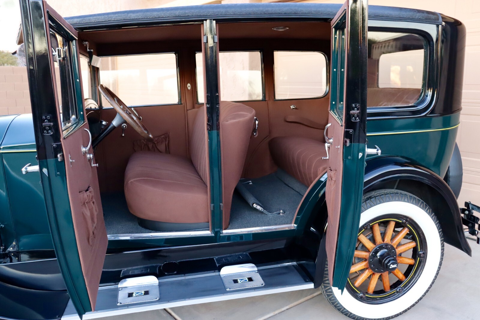Buick-Six-Sedan-Restored-Antique-1928-Sedan-1