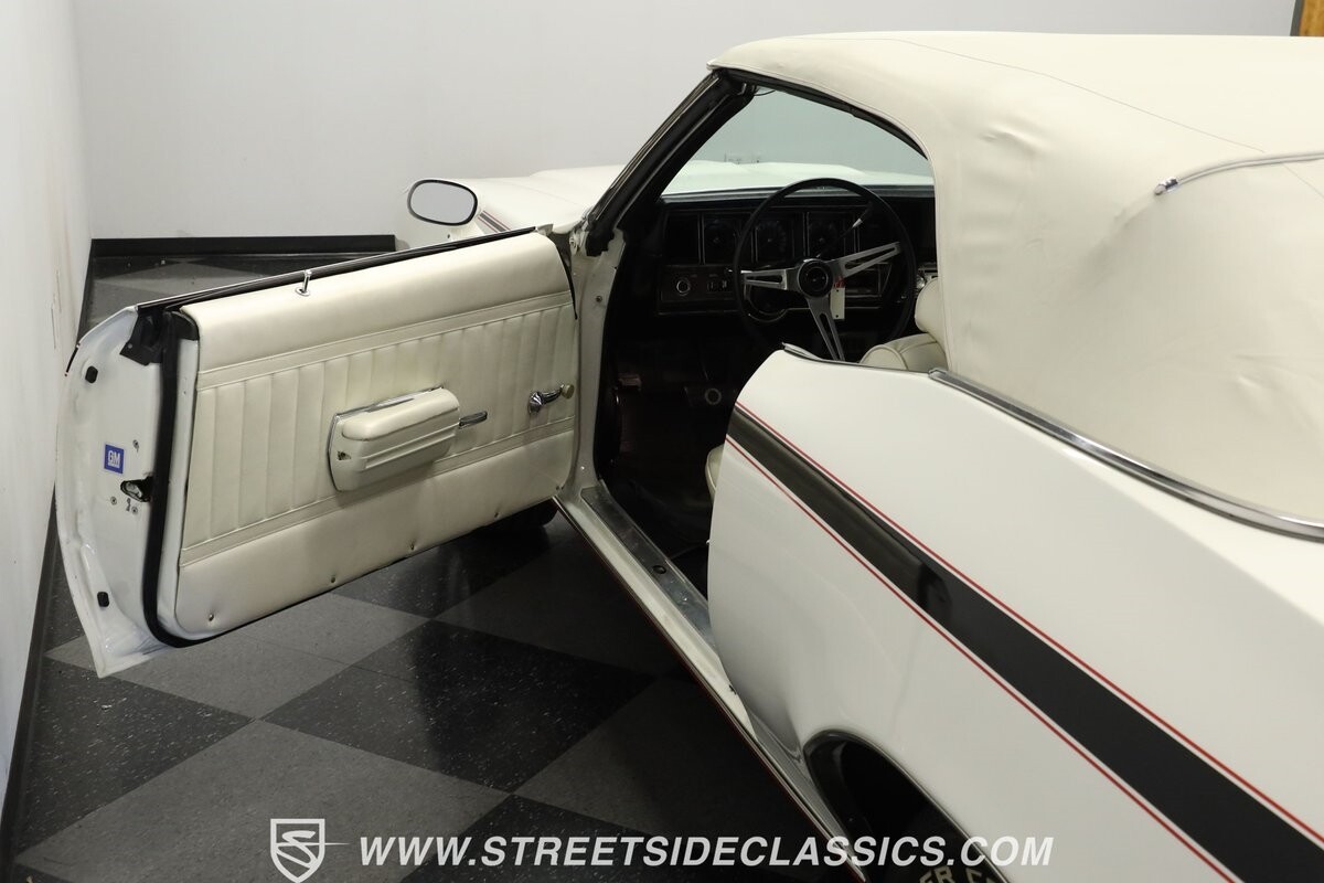 Buick-Skylark-1971-Convertible-32